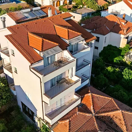 Amazing In With Sauna Apartment