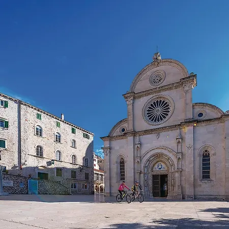 1 Bedroom Gorgeous In Šibenik